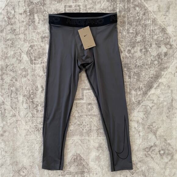 Nike Dri-Fit Pro 3/4 Tight Pant Leggings Athletic Excercise Iron Size Small New - Picture 2 of 7